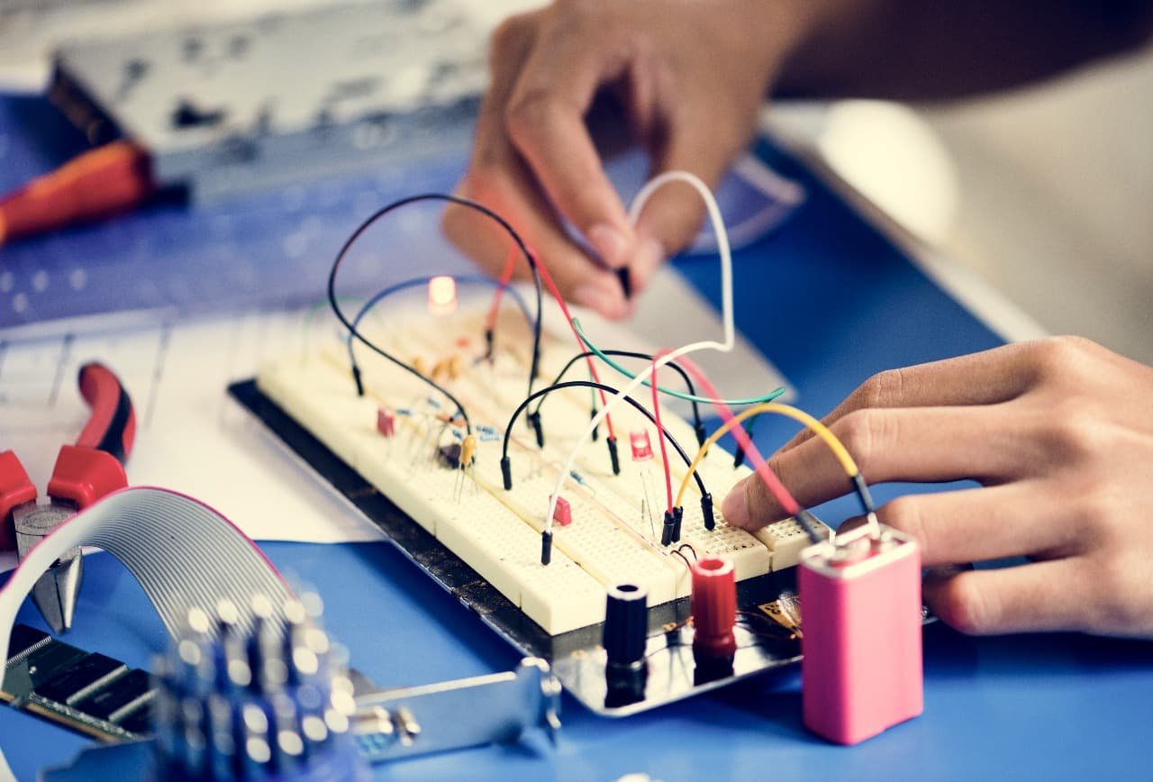 Técnico Superior en Automatización y Robótica